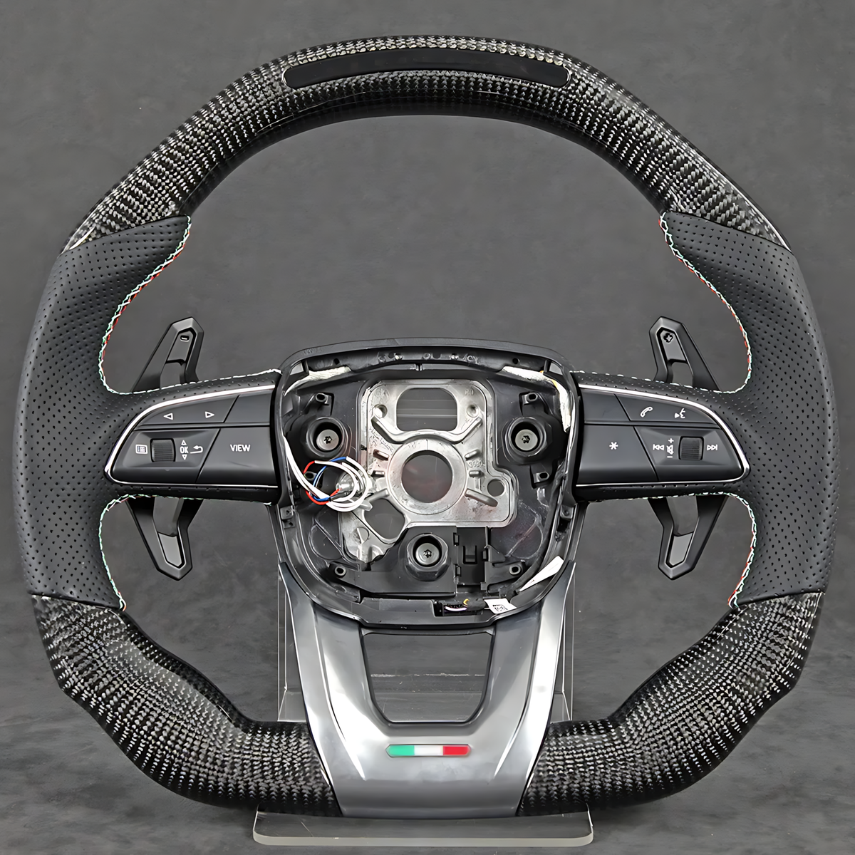 Lamborghini Urus Carbon Fiber & Alcantara Steering Wheel – Luxury Sport Upgrade (2018+) BMBMWORKS