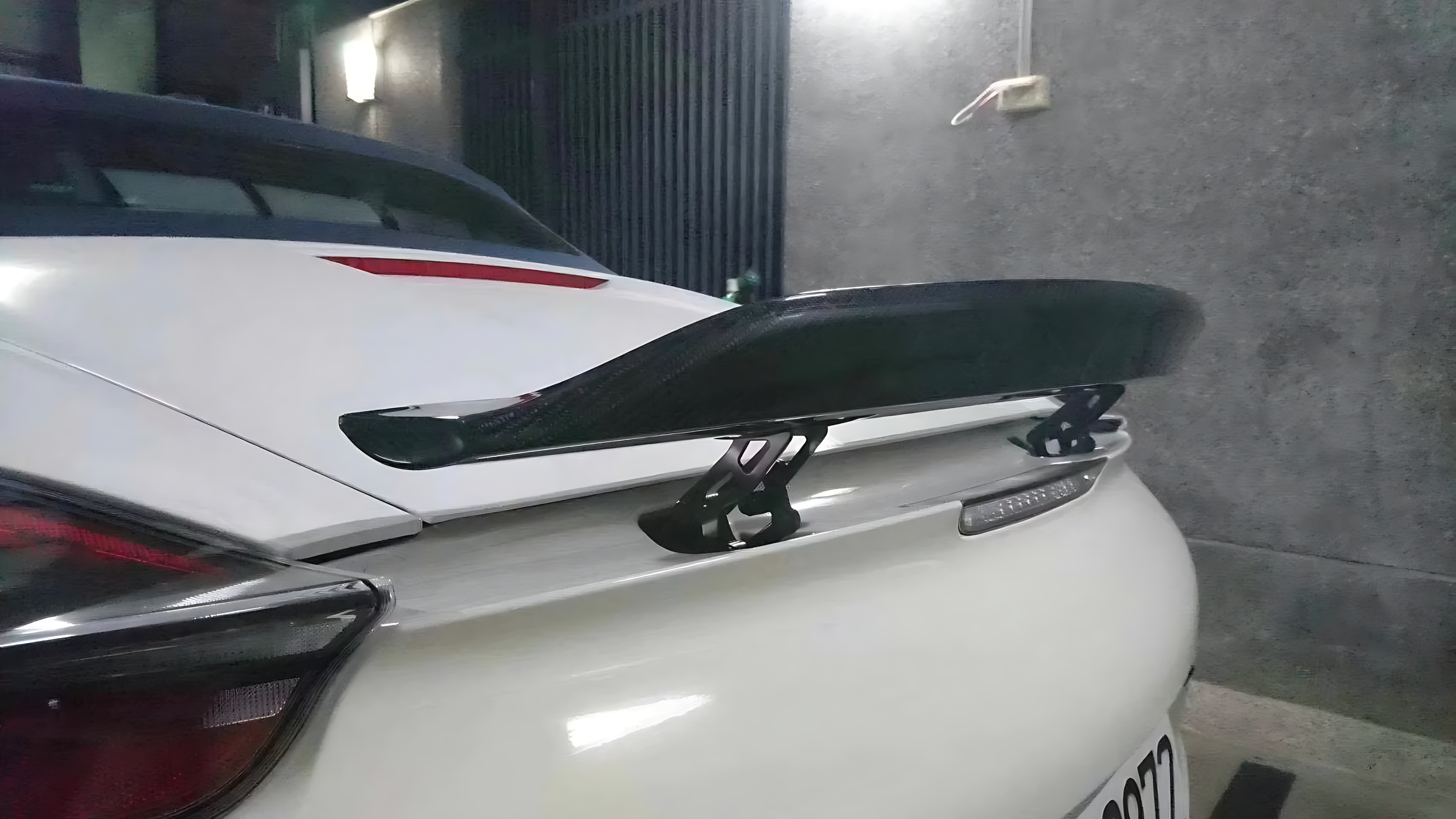 Porsche Cayman 981 (2013–2016) Carbon Fiber Rear Wing – Wet Carbon Trunk Lip Spoiler Upgrade BMBMWORKS