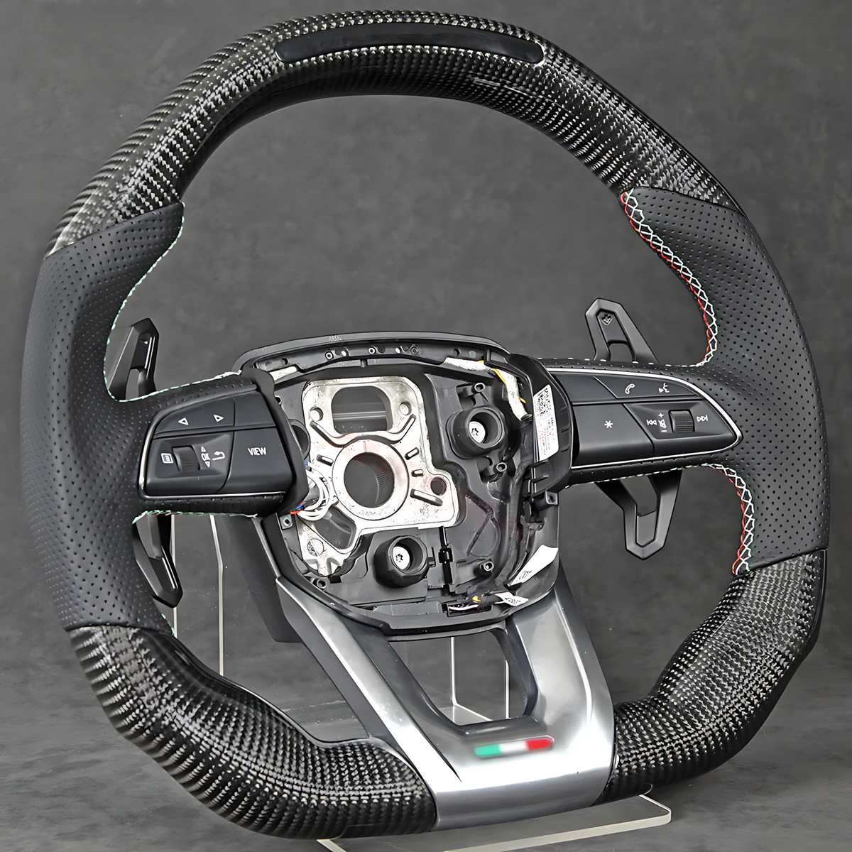 Lamborghini Urus Carbon Fiber & Alcantara Steering Wheel – Luxury Sport Upgrade (2018+) BMBMWORKS