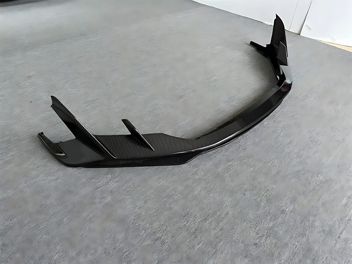 Audi R8 Carbon Fiber Front Bumper Lip (2021–2023) | Capris Style Aero Upgrade BMBMWORKS