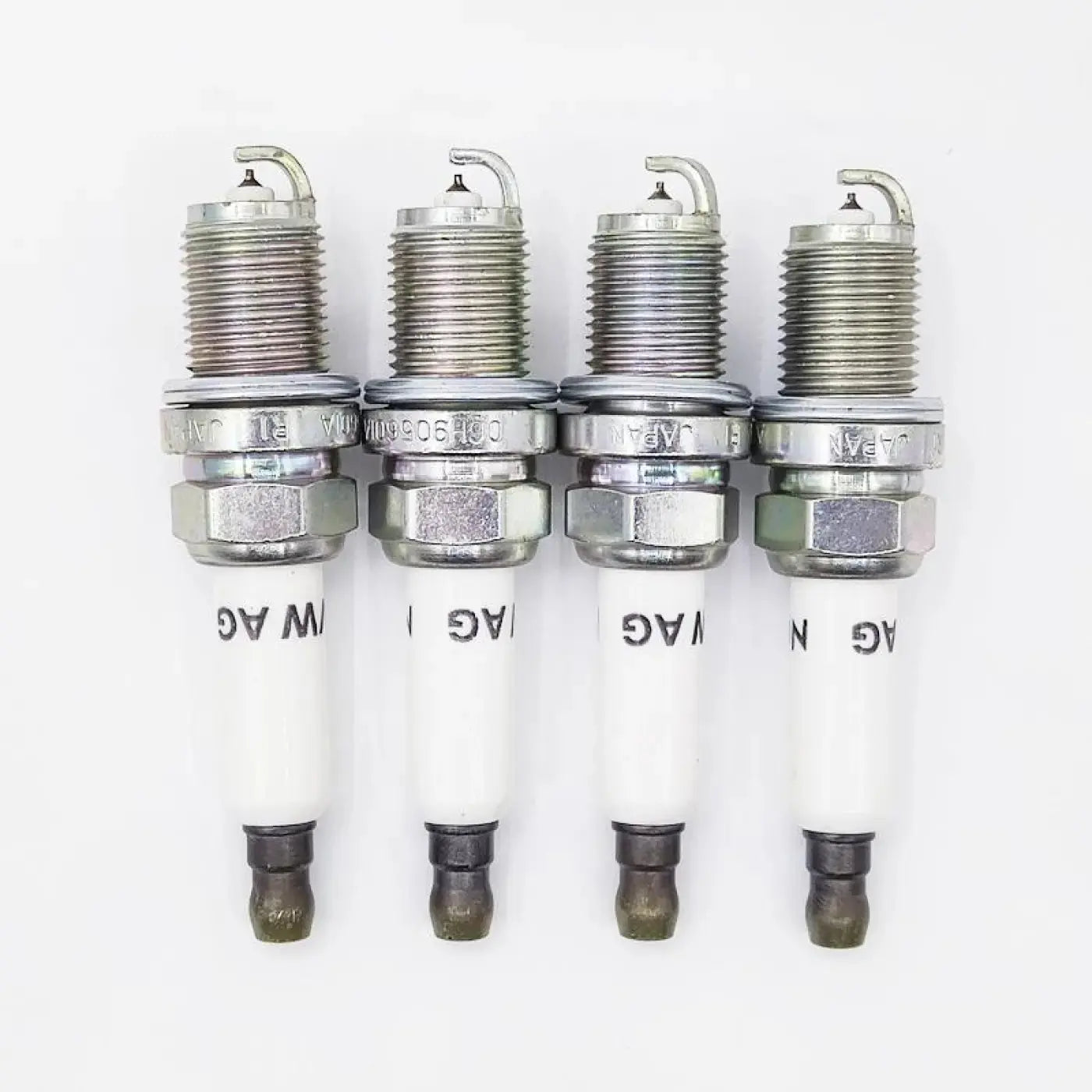4Pcs Platinum Spark Plug Audi A3 A4 A5 Q5 S5 A6 R8 Tt Vw Passat Jetta Golf