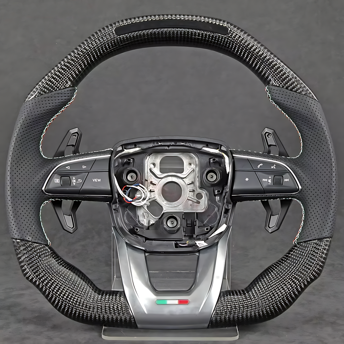 Lamborghini Urus Carbon Fiber & Alcantara Steering Wheel – Luxury Sport Upgrade (2018+) BMBMWORKS