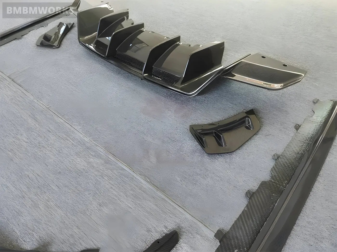 Audi R8 Carbon Fiber Body Kit (Front Lip Side Skirts Rear Diffuser) 2017-2024 Body Kits & Performance 4