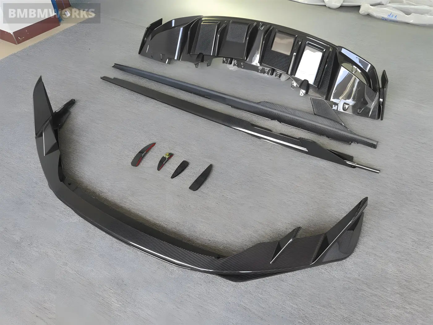 Audi R8 Carbon Fiber Front Bumper Splitter Front Lip Rear Diffuser and Side Skirt Body Kit (2017-2024) Body Kits &