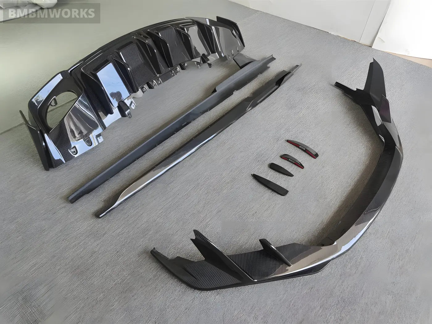 Audi R8 Carbon Fiber Front Bumper Splitter Front Lip Rear Diffuser and Side Skirt Body Kit (2017-2024) Body Kits &