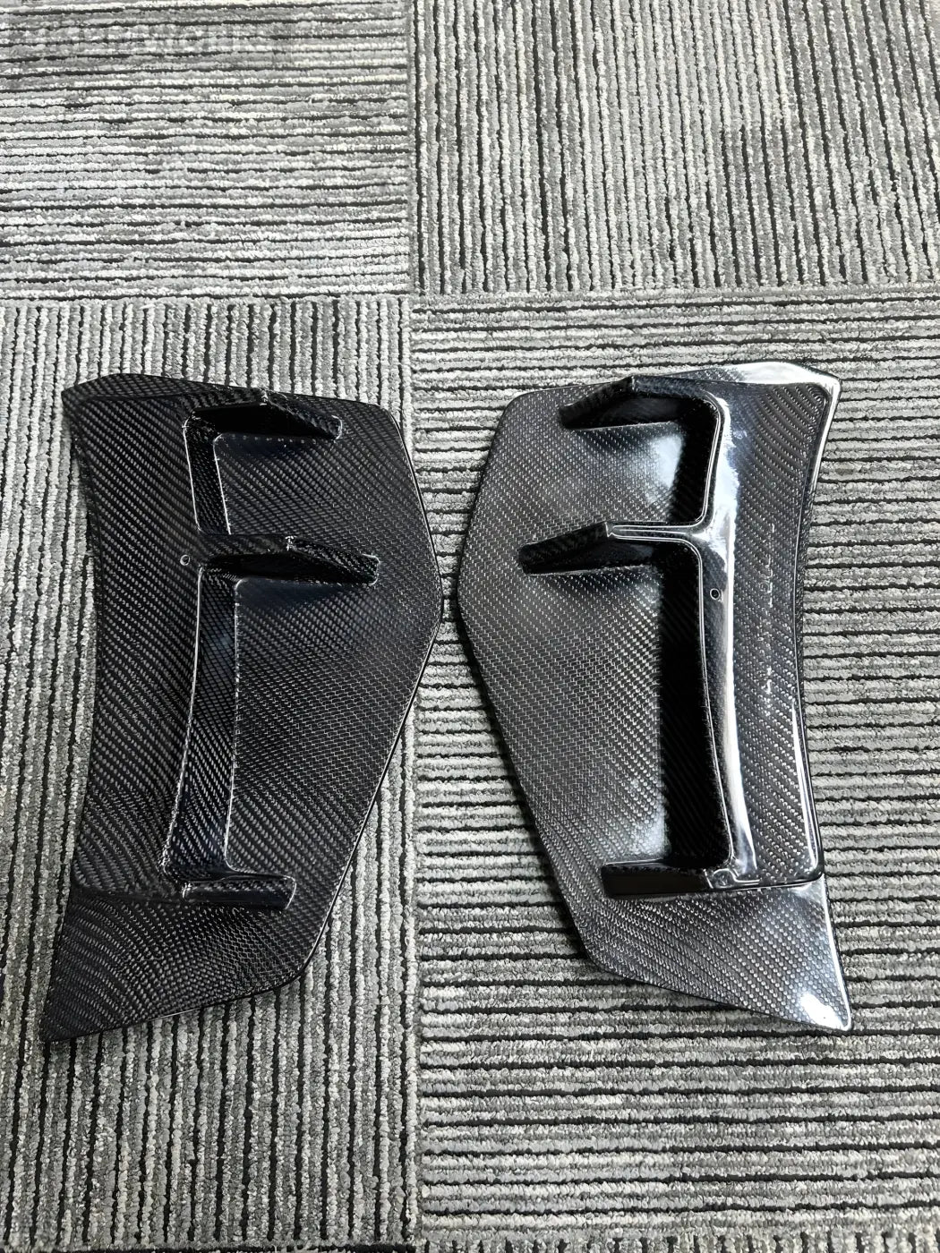 Audi R8 Coupe/Convertible Carbon Fiber Rear Side Bumper Splitter Cover Trims (2016-2018) Body Kits & Performance 4