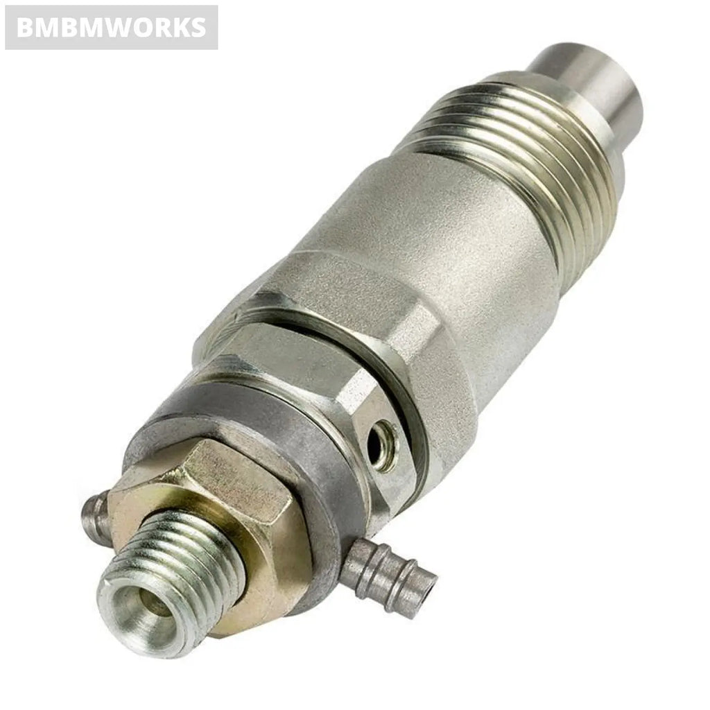 Fuel Injector Nozzle Kubota V1902 V1702 D750 D850 D950 D1402 15271-53000 1527153