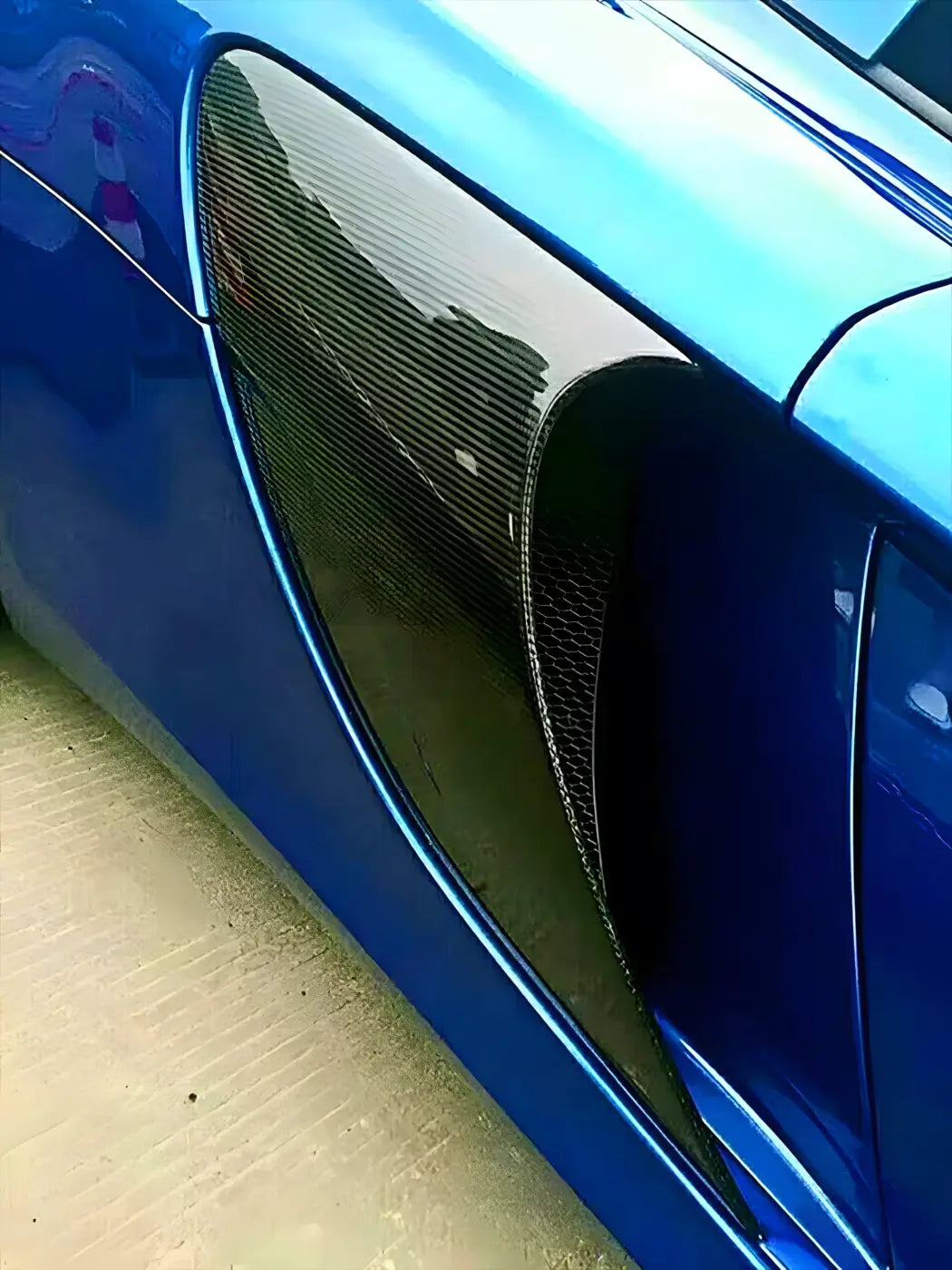 McLaren 650S / 675LT-Style Carbon Fiber Rear Bumper Intake Trim Body Kit Body Kits & Performance 4