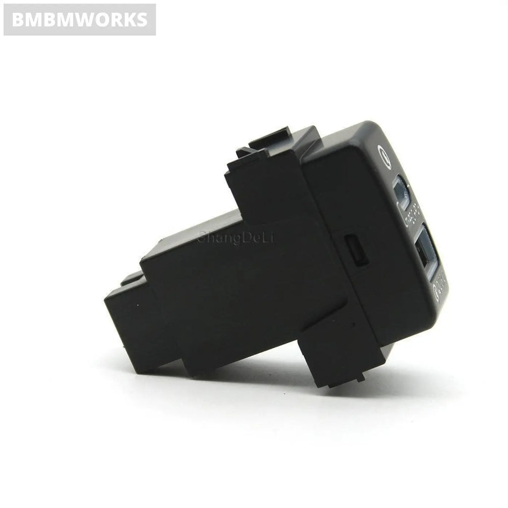 Type C+Usb Charger Socket For Nissan Patrol Y62 X-Trail Sunny Sylphy Teana